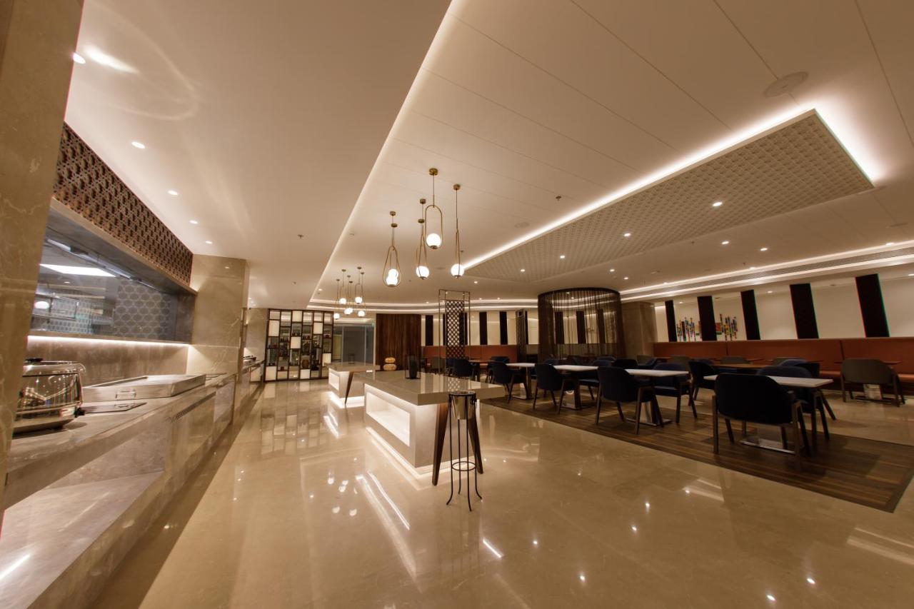 Hotel Sayaji Jāmnagar Exterior foto